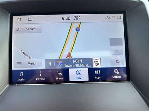 Used 2020 Ford Edge Titanium image 28