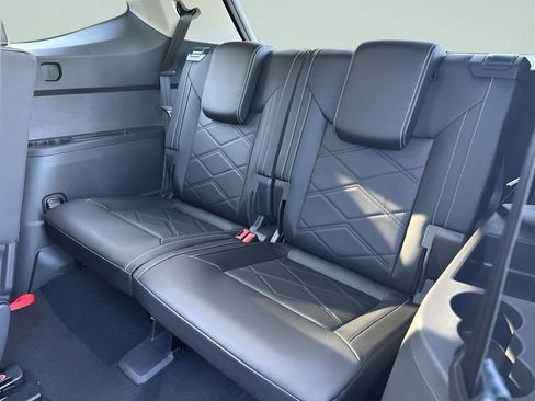 New 2026 Volkswagen Atlas SE image 24