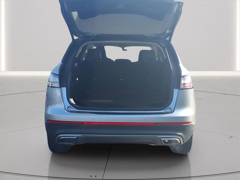 Used 2023 Lincoln Nautilus Reserve image 8