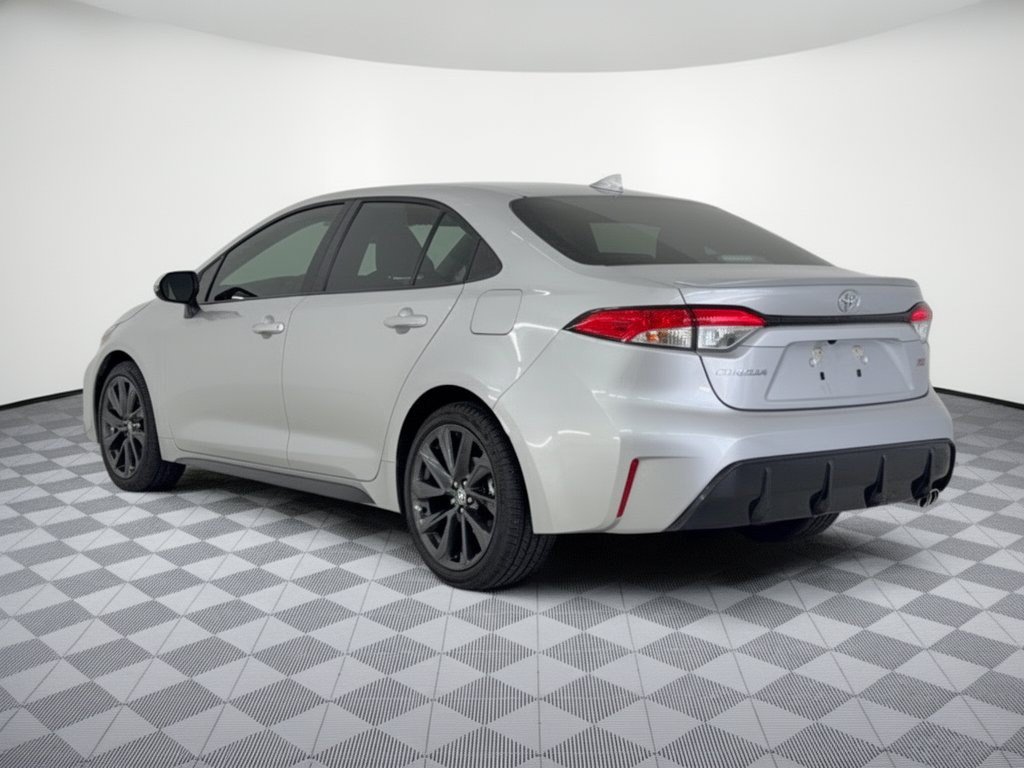 Certified 2026 Toyota Corolla SE FWD image 3
