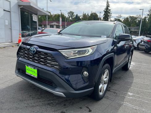 Used 2019 Toyota RAV4 Limited AWD/4WD image 8