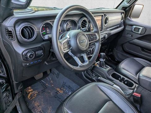 Certified 2022 Jeep Wrangler Unlimited Sahara w/ Safety Group image 9