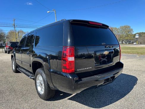 Used 2012 Chevrolet Suburban LT image 22