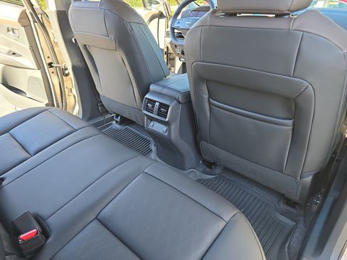 New 2026 Nissan Murano Platinum image 11