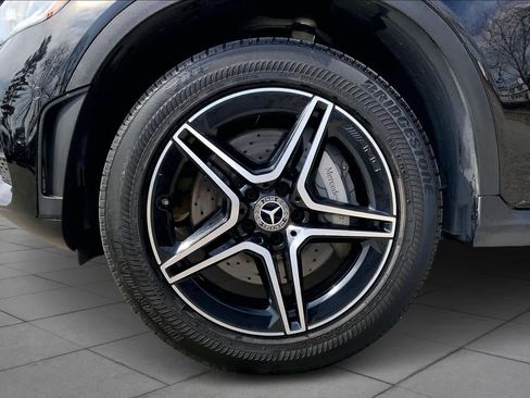 Used 2020 Mercedes-Benz GLC 300 4MATIC image 11