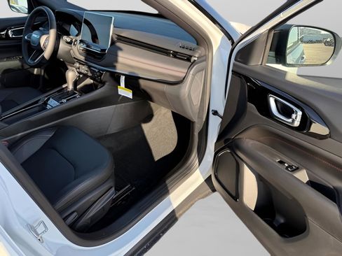 New 2026 Jeep Compass Trailhawk image 28