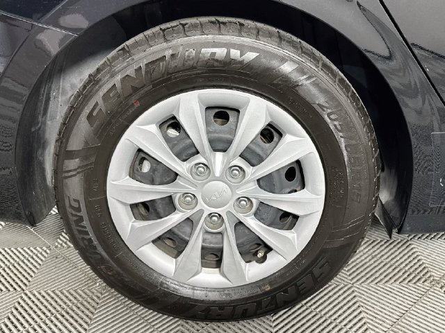 Used 2023 Kia Forte LX FWD image 29