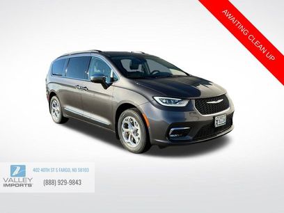 Used 2022 Chrysler Pacifica Limited