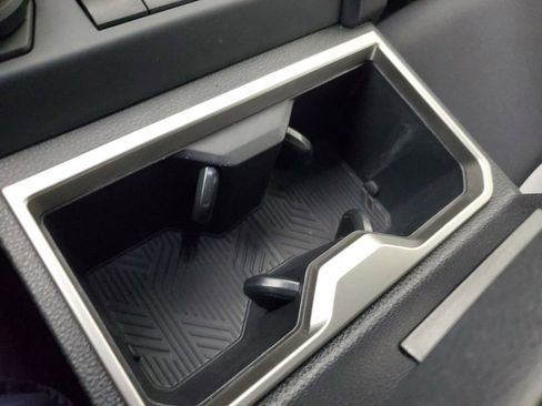 Used 2025 Toyota Tacoma TRD Sport image 30