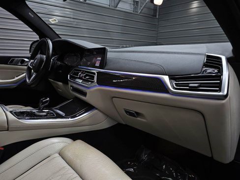Used 2021 BMW X5 M50i w/ Premium Package AWD/4WD image 13