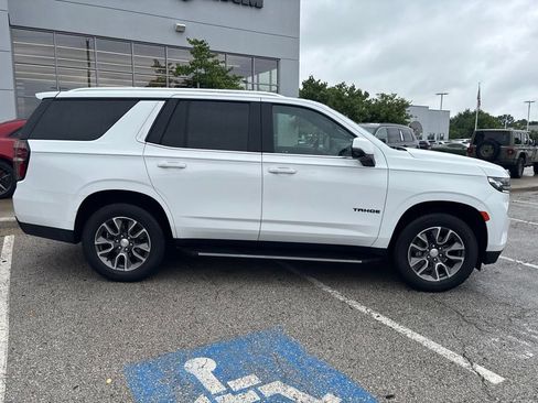Used 2022 Chevrolet Tahoe LT w/ LT Signature Package AWD/4WD image 32