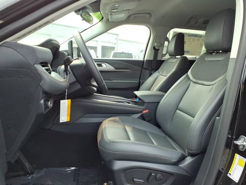 Used 2026 Ford Explorer Active w/ Active Comfort Package AWD/4WD image 17