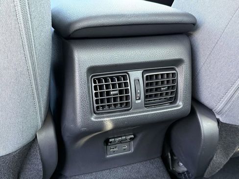 Used 2025 Toyota Camry LE image 14