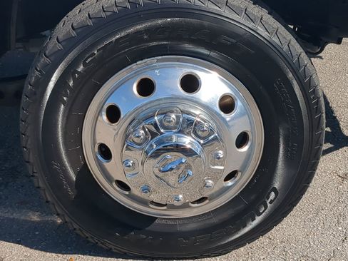 Used 2022 RAM 3500 Laramie image 11