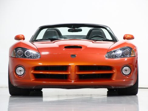 Used 2005 Dodge Viper SRT-10 w/ Copperhead Edition Group RWD image 8