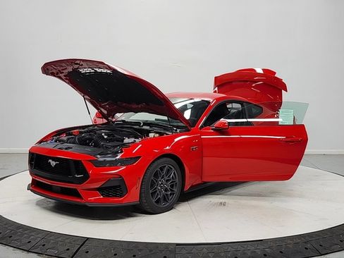 New 2026 Ford Mustang GT Premium w/ GT Performance Package RWD image 11