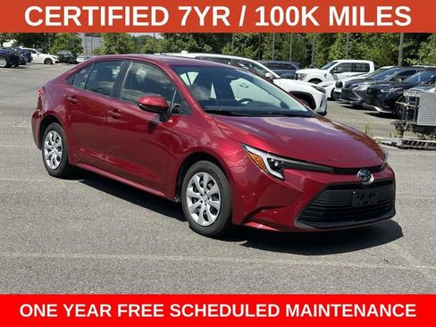 Used 2025 Toyota Corolla LE w/ Convenience Package FWD image 1