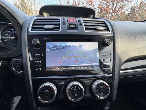 Used 2017 Subaru Forester 2.5i Touring image 18