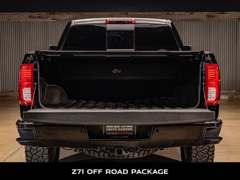 Used 2018 Chevrolet Silverado 1500 LTZ Z71 w/ LTZ Plus Package image 8