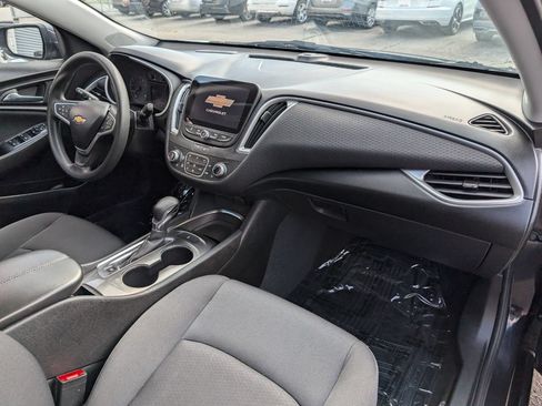 Used 2023 Chevrolet Malibu LT FWD image 13