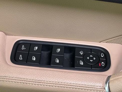 Certified 2023 Porsche Cayenne image 37