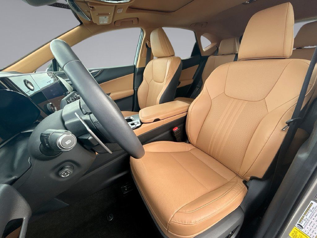 Used 2024 Lexus NX 250 FWD image 18