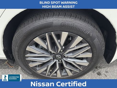 Used 2023 Nissan Altima 2.5 SV AWD/4WD image 9