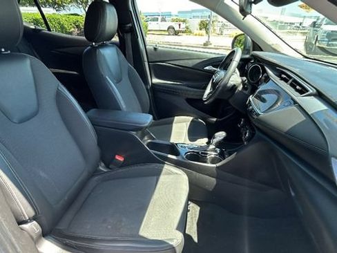 Used 2020 Buick Encore GX Preferred w/ Sport Touring Package FWD image 11