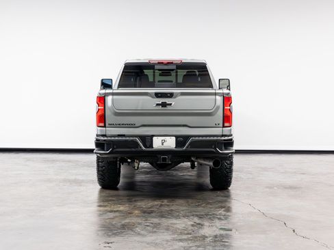 Used 2025 Chevrolet Silverado 3500 LT w/ Trail Boss Package AWD/4WD image 17