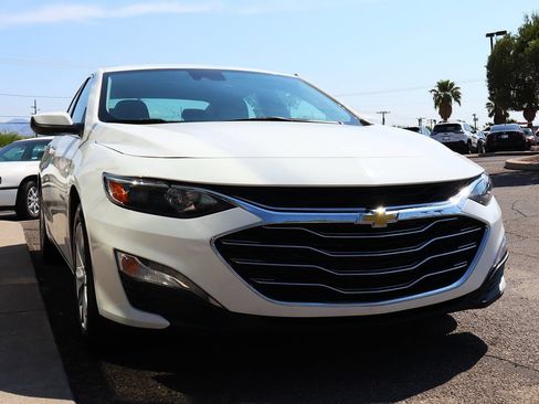 Used 2023 Chevrolet Malibu LT FWD image 18