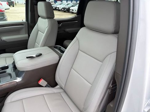New 2026 GMC Sierra 1500 SLT w/ SLT Premium Plus Package AWD/4WD image 12
