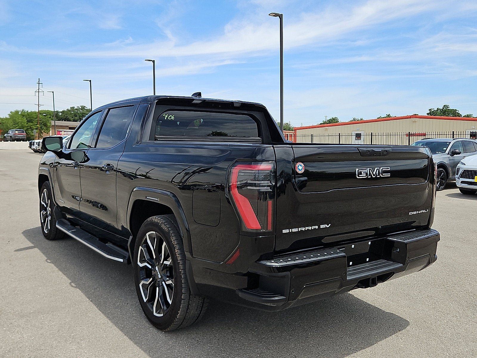 New 2025 GMC Sierra EV Denali AWD/4WD image 3