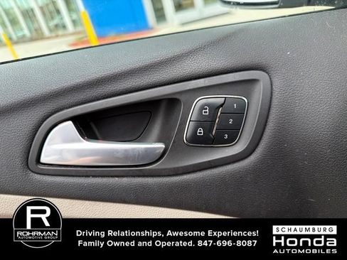 Used 2015 Ford Escape Titanium w/ Equipment Group 301A AWD/4WD image 12