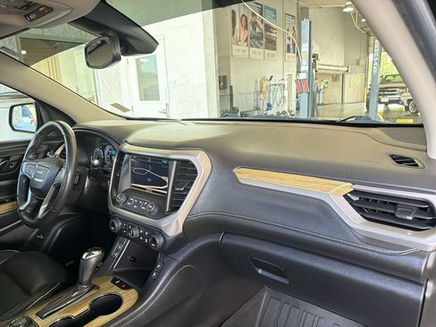 Certified 2018 GMC Acadia Denali AWD/4WD image 30