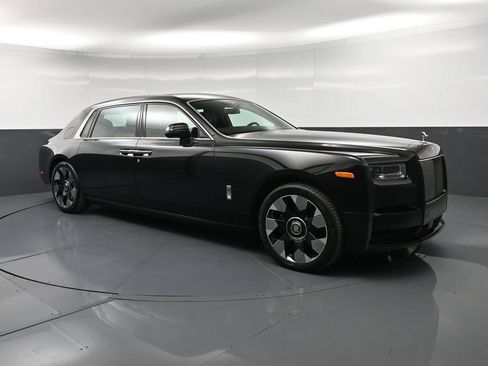 New 2027 Rolls-Royce Phantom Extended Wheelbase RWD image 10