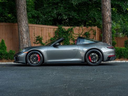 Used 2024 Porsche 911 Targa 4 GTS AWD/4WD image 3