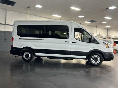 Used 2024 Ford Transit 350 XL image 5