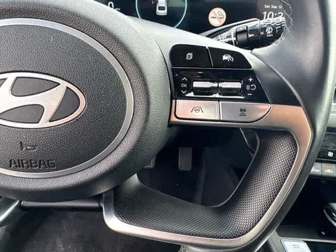 Used 2024 Hyundai Elantra Limited FWD image 13