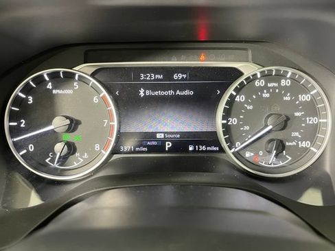 Used 2025 Nissan Rogue SV AWD/4WD image 25