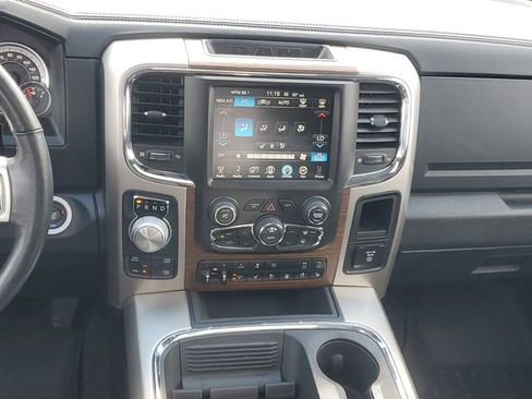 Used 2017 RAM 1500 Laramie w/ Convenience Group AWD/4WD image 16