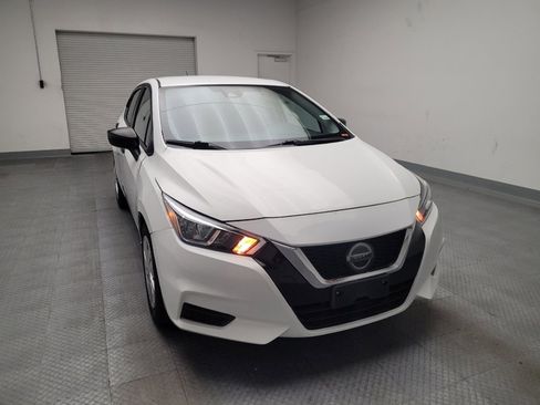 Used 2020 Nissan Versa S image 14