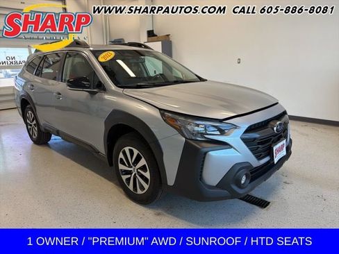 Used 2023 Subaru Outback Premium AWD/4WD image 1
