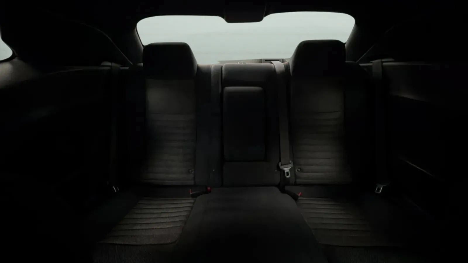 Used 2014 Dodge Challenger SXT RWD image 15