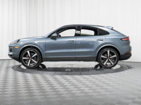 New 2026 Porsche Cayenne Coupe AWD/4WD image 30