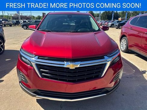 Used 2024 Chevrolet Equinox LT w/ LPO, Floor Liner Package FWD image 2