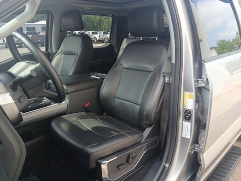 Used 2023 Ford F250 Lariat w/ Black Appearance Package image 54