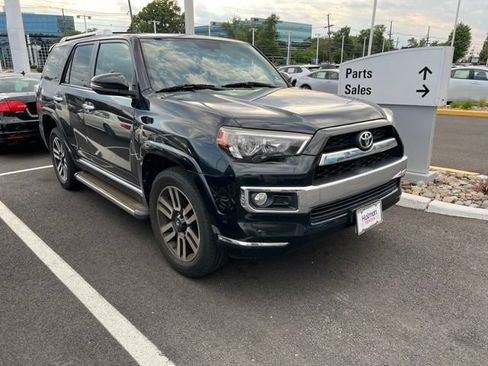 Used 2016 Toyota 4Runner Limited AWD/4WD image 9