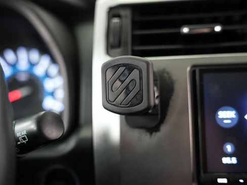 Used 2019 Toyota 4Runner Limited image 24