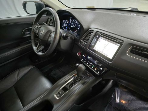 Used 2018 Honda HR-V EX-L image 10