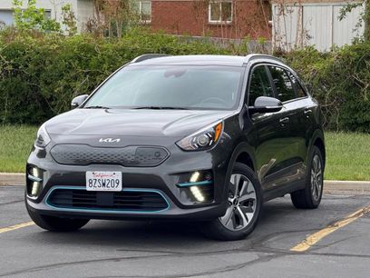 Used 2022 Kia Niro EX